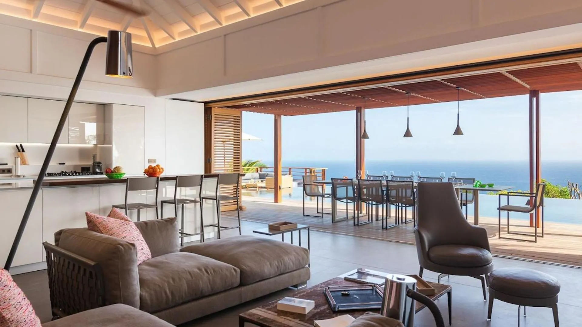 Luxury Villa with Ocean View in Lurin Gustavia